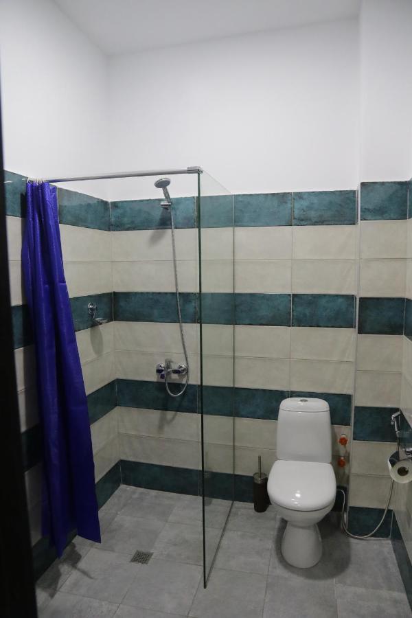 Hotel Aguna Кутаиси Екстериор снимка