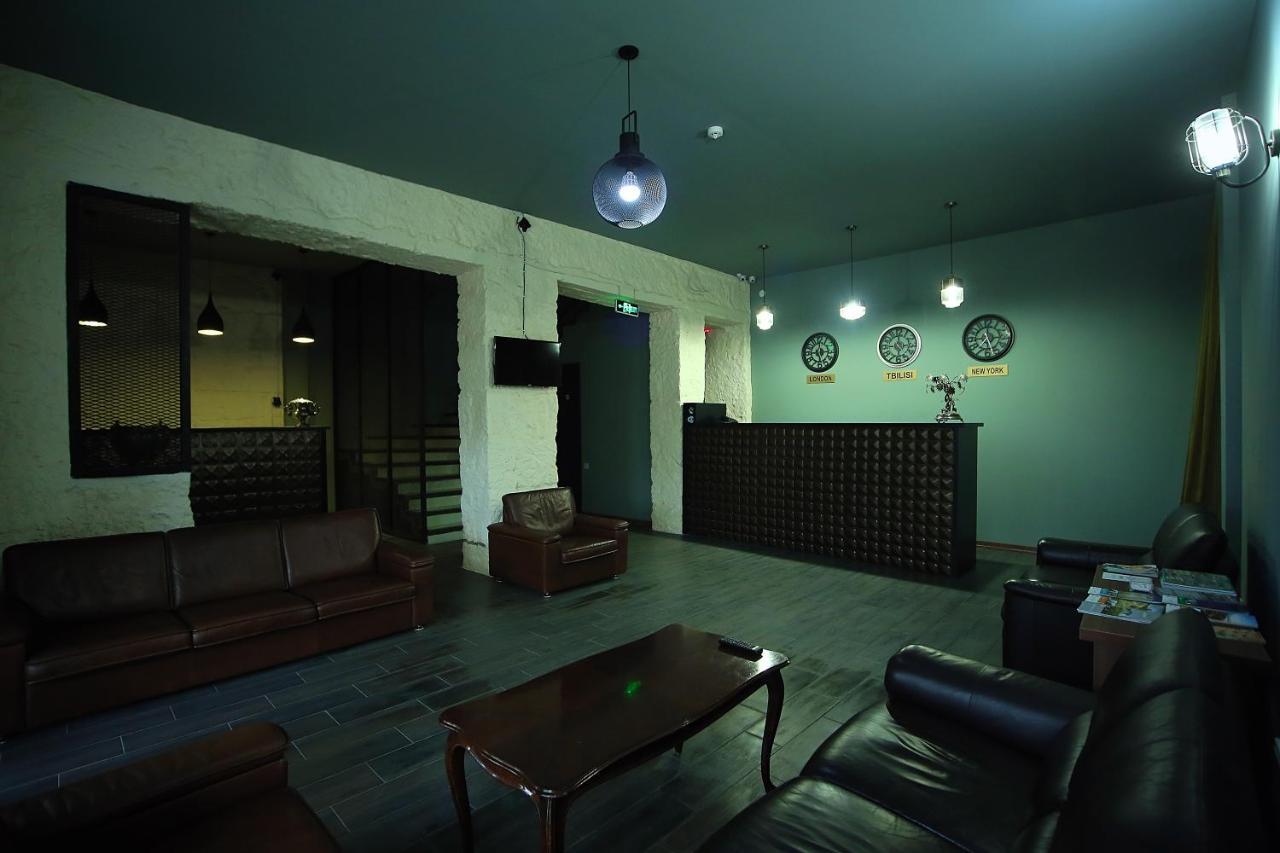 Hotel Aguna Кутаиси Екстериор снимка
