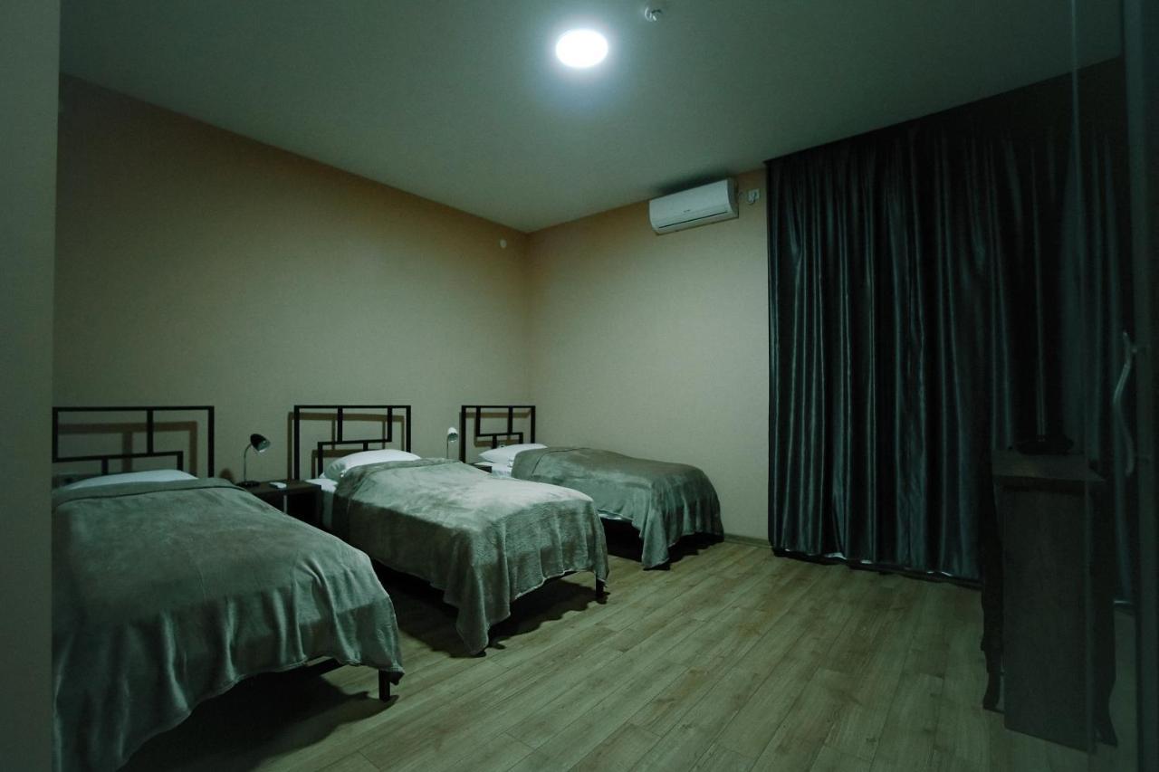 Hotel Aguna Кутаиси Екстериор снимка
